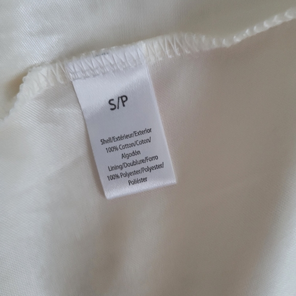 Lace and tulle dress with heart-shaped cut out on back - Picture 4 of 5